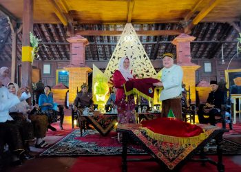 Kasepuhan Kadilangu Menerima Abon-abon dari Kasultanan Surakarta