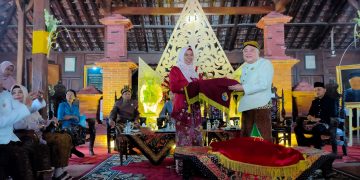 Kasepuhan Kadilangu Menerima Abon-abon dari Kasultanan Surakarta