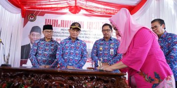 Menko PMK Optimis Penanganan Kemiskinan Ekstrem Membuahkan Hasil