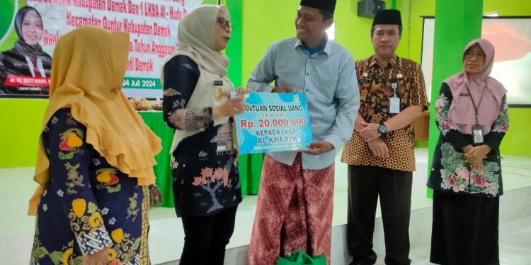 LKSA di Demak Peroleh Bantuan dari Pemkab