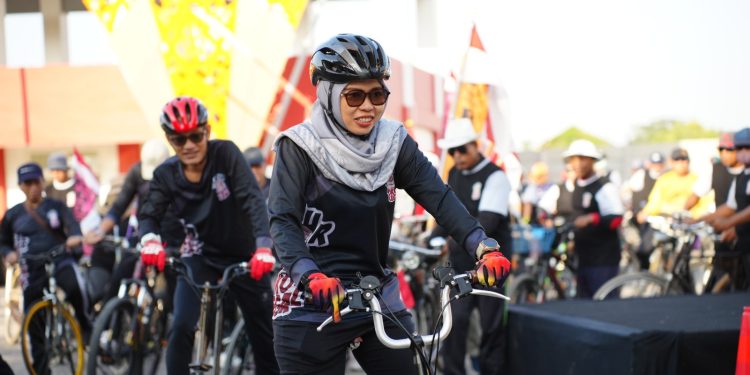 Lewat Sepeda Santai Bupati Ajak Masyarakat Laporkan Keberadaan Rokok Illegal