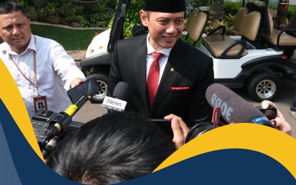 Hadiri Pelantikan Pejabat Negara RI