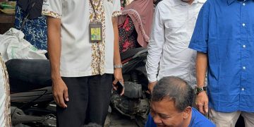 Ahmad Luthfi Berikan Dukungan Moril Penyandang Disabilitas di Pasar Bintoro Demak