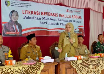 Dinperpusar Melakukan Pelatihan Bagi Warga Produktif Untuk Meningkatkan Perekonomian