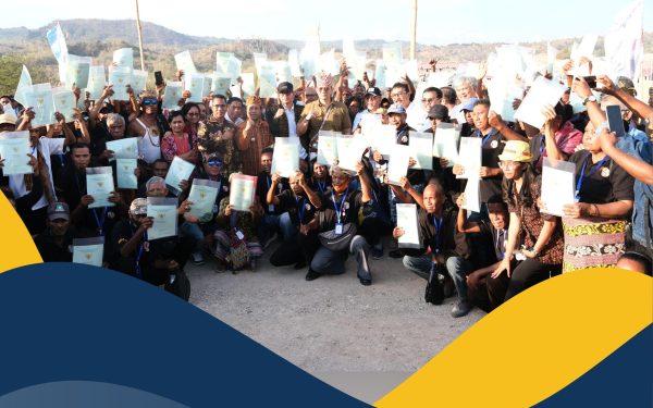 Terima Sertipikat dari Menteri AHY, Warga Eks Timor Timur Petik Hasil Kesetiaan kepada NKRI Setelah 25 Tahun