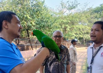 Kunjungi Semarang Zoo, Yoyok Sukawi Dorong Inovasi untuk Majukan Wisata Lokal