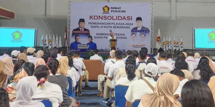 Ribuan Relawan Sobat Tunjung Solid Menangkan Luthfi-Yasin dan Yoyok-Joss di Pilkada Serentak 2024