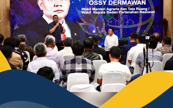 Kunjungi Kantah Kabupaten Gresik, Wamen Ossy Tekankan Soal Pengelolaan Pertanahan yang Adil, Merata, dan Berkesinambungan dengan Ekonomi