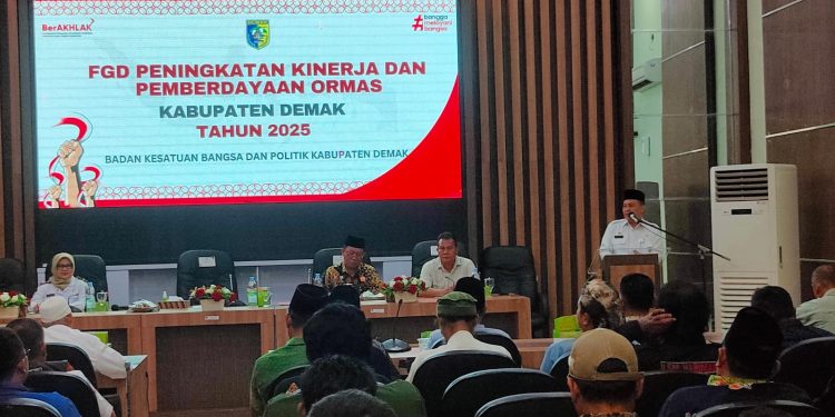 Forum Group Discussion Kesbangpol: Peran Ormas dan Bijak Bermedia Sosial untuk Membangun Demak yang Harmonis