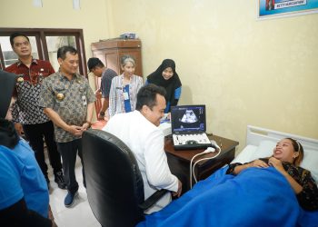 Kabar Gembira! Gubernur Luthfi Luncurkan Speling, Kini Periksa Kesehatan Gratis di Balai Desa