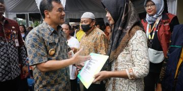 Senang Ikut Layanan Speling Gubernur Luthfi, Warga: Ngirit Seket Ewu