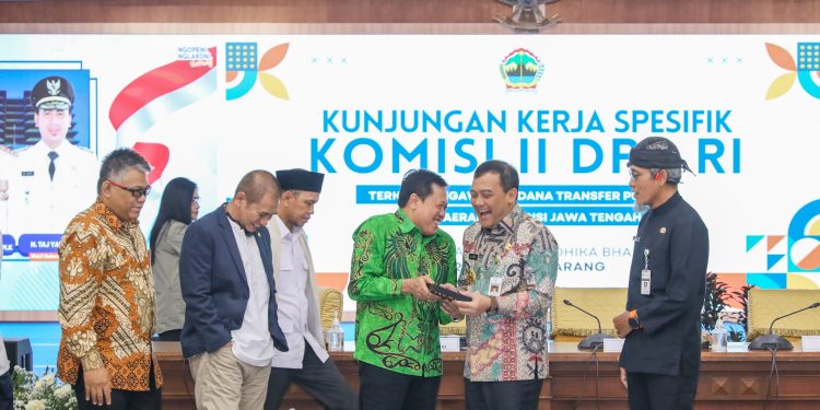 Solusi Kisruh P3K, Gubernur Ahmad Luthfi dan Komisi II Dorong Buka Formasi