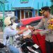 Polres Demak Kembali Bagikan Takjil, Sambil Patroli Ngabuburit