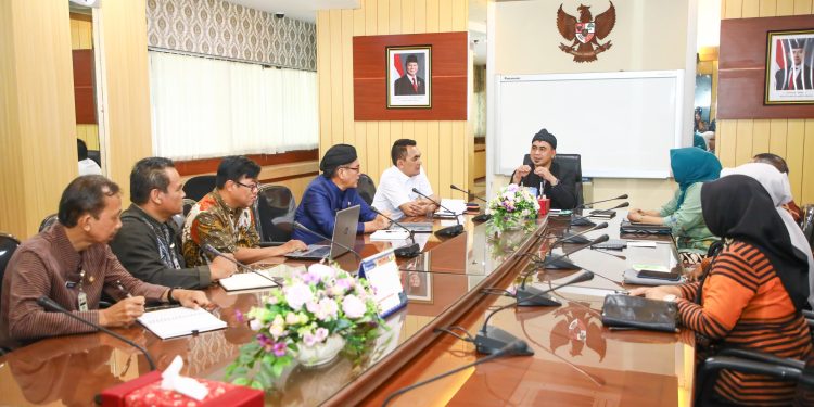 Gus Yasin Dukung Program Sekolah Rakyat