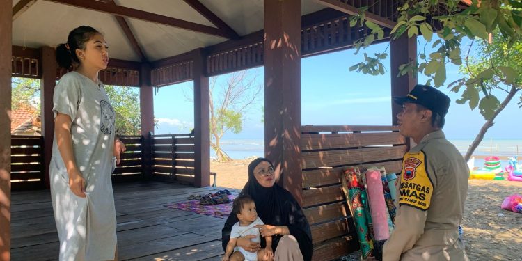 Satbinmas Polres Demak Patroli dan Beri Imbauan di Obyek Wisata Istambul