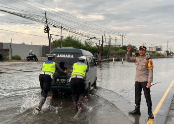 Jalur Pantura Mengalami Kemacetan, Kapolres Demak Urai Arus Lalulintas