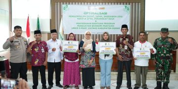 Bupati Demak Serahkan Bantuan Modal Usaha Z-Mart, Dorong Kemandirian Ekonomi Warga