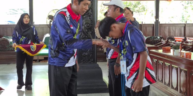 Wakil Bupati M. Badrudin Lepas Kontingen POPDA Demak 2025: Sportivitas dan Prestasi untuk Harumkan Daerah