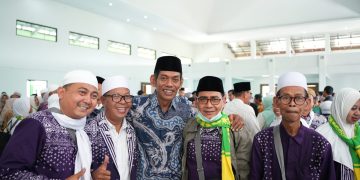 Tamu Allah Kembali, Plh. Bupati Ajak Jemaah Jadi Teladan di Masyarakat