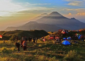 Potensi Wisata Pendakian jadi Peluang Ekonomi Daerah