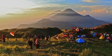 Potensi Wisata Pendakian jadi Peluang Ekonomi Daerah