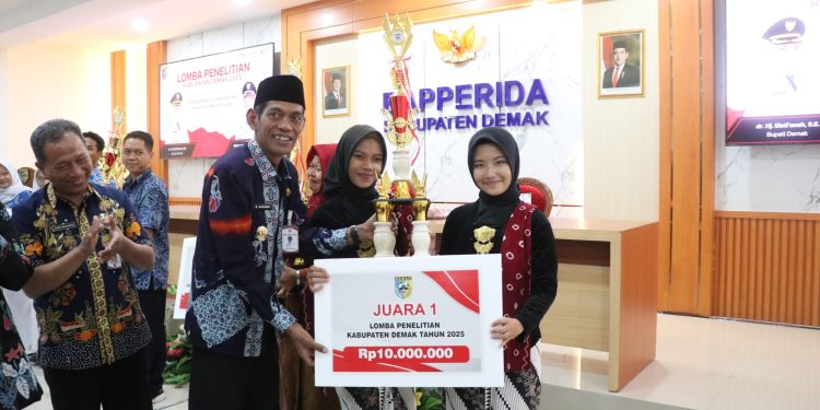 Wabup Demak Tutup Lomba Penelitian 2025: Dorong Generasi Muda Kembangkan Teknologi Ramah Lingkungan