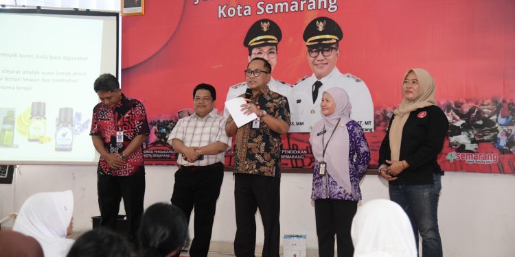 Pemkot Apresiasi Inovasi Pelajar di Pasar Johar yang Berhasil Manfaatkan Limbah Jelantah