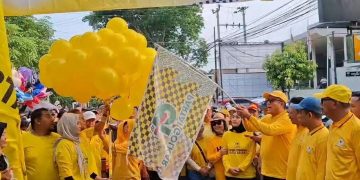 Gelorakan Hidup Sehat, Kader Golkar Jateng Bersama Ratusan Masyarakat Meriahkan Yellow Fun Walk