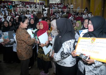 Peringati Hari Guru, Wali Kota Tegaskan Guru Sebagai Pertahanan Masa Depan Bangsa