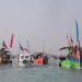 Ratusan Kapal Nelayan Ramaukan Sedekah Laut Tambak Lorok
